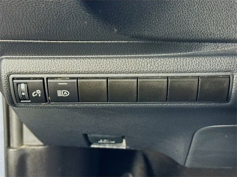 Certified 2020 Toyota Corolla SE image 10