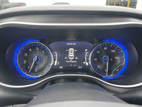 New 2026 Chrysler Pacifica Select FWD image 7
