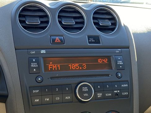 Used 2011 Nissan Altima 2.5 S w/ Special Edition Pkg image 17