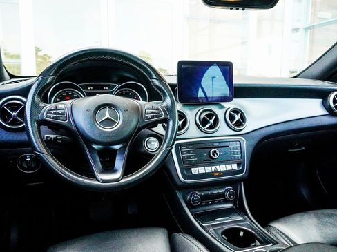 Used 2018 Mercedes-Benz CLA 250 w/ Premium Package image 5