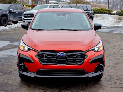 Used 2024 Subaru Crosstrek 2.0i image 4