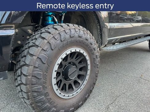 Used 2022 Ford F250 Lariat w/ Tremor Off-Road Package image 12