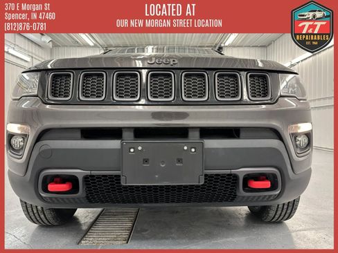 Used 2019 Jeep Compass Trailhawk w/ Cold Weather Group AWD/4WD image 11