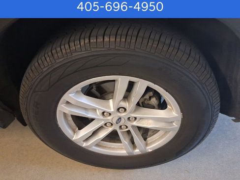 Used 2020 Ford Explorer XLT w/ Comfort Package image 24