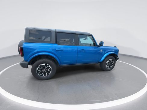 Used 2024 Ford Bronco Outer Banks AWD/4WD image 9