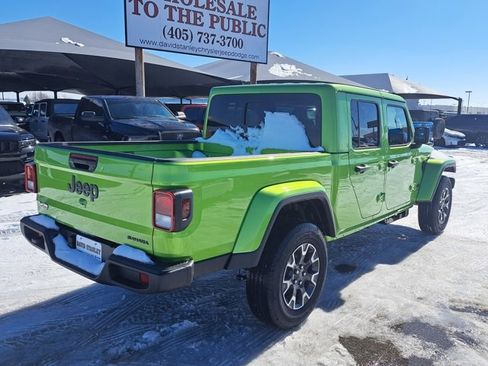New 2026 Jeep Gladiator Sport image 5