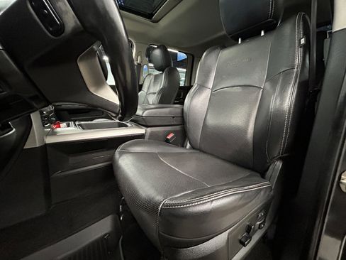 Used 2017 RAM 1500 Laramie image 11