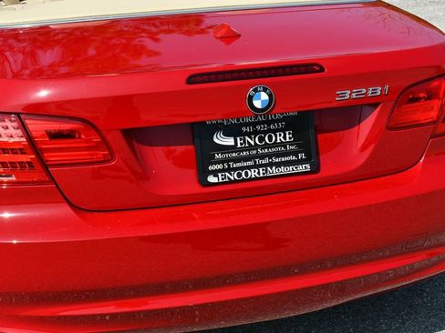 Used 2011 BMW 328i Convertible image 10