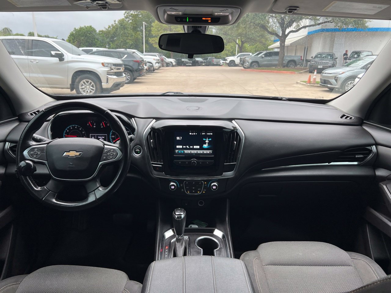 Used 2018 Chevrolet Traverse LT w/ LPO, Cargo Package FWD image 13