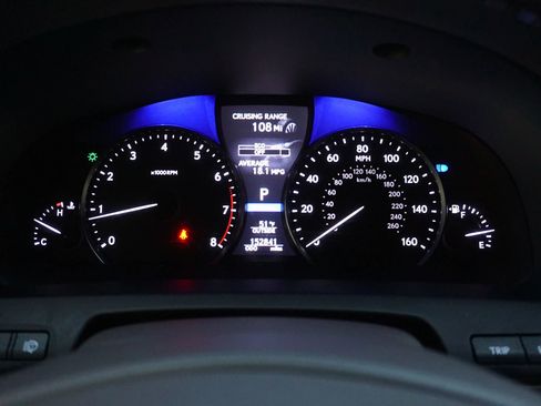 Used 2015 Lexus LS 460 image 35