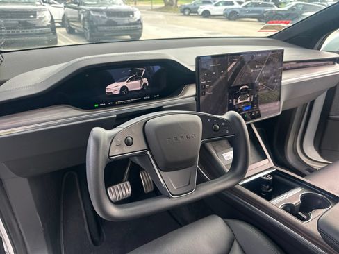 Used 2023 Tesla Model X AWD/4WD image 23