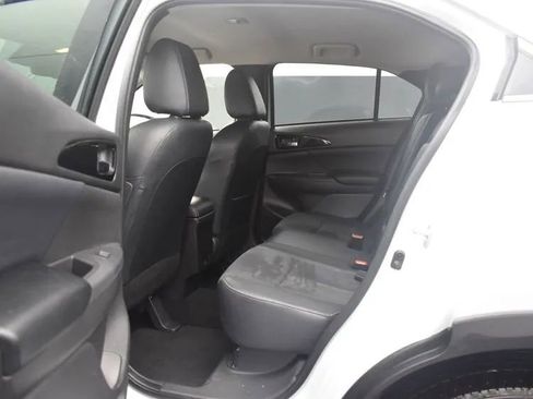 Used 2024 Mitsubishi Eclipse Cross SE image 15