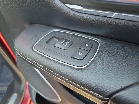 Used 2021 RAM 1500 Laramie image 12