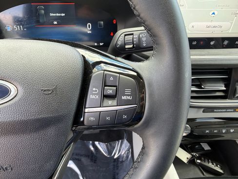 Used 2024 Ford Escape Platinum w/ Premium Technology Package AWD/4WD image 13