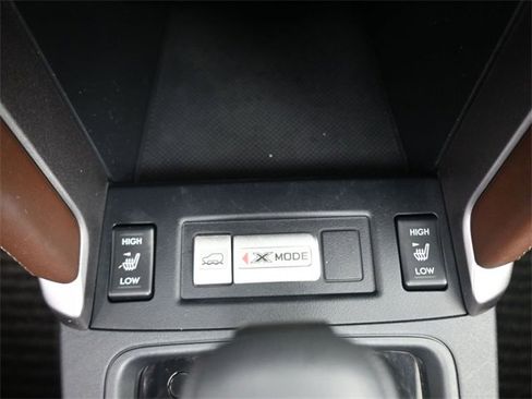 Used 2018 Subaru Forester 2.5i Touring w/ Popular Package #3B image 3