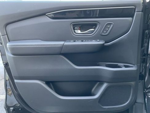 Used 2024 Honda Pilot EX-L image 9