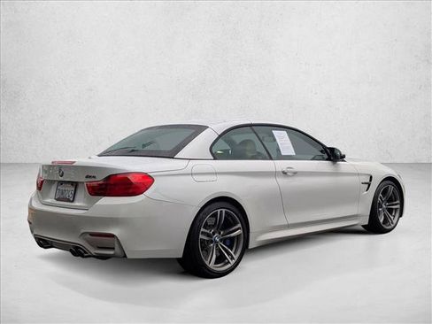 Used 2016 BMW M4 Convertible image 5