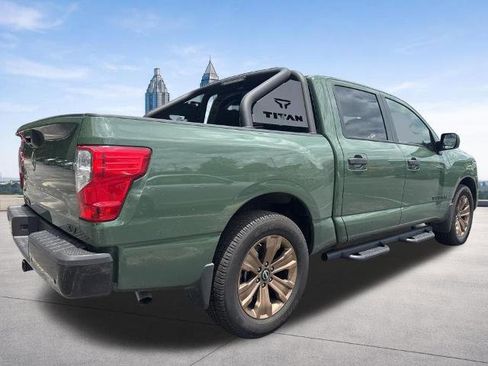Certified 2024 Nissan Titan SV w/ SV Bronze Edition Package RWD image 4