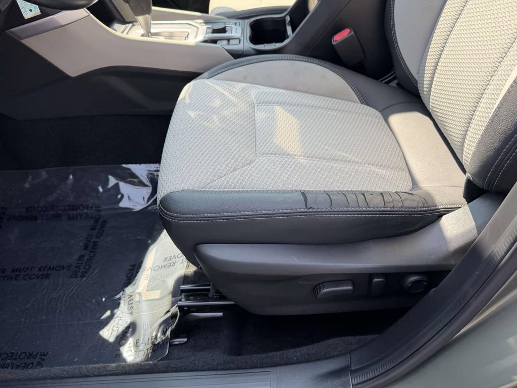 Used 2019 Subaru Forester Premium w/ All-Weather Package AWD/4WD image 18