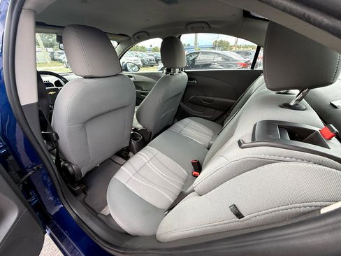Used 2013 Chevrolet Sonic LT image 10