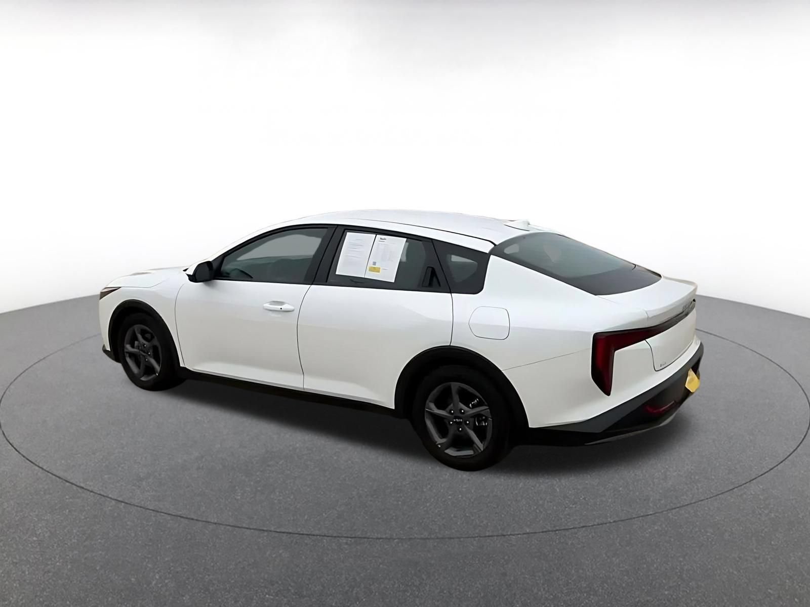Used 2025 Kia K4 FWD image 12