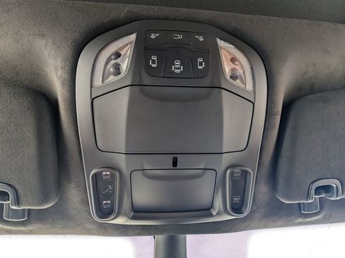 New 2026 Chrysler Pacifica Pinnacle w/ Trailer Tow Group AWD/4WD image 41