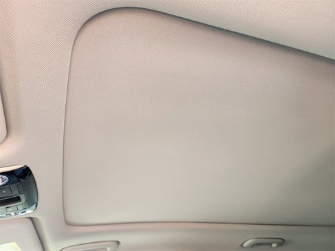 New 2026 Kia Sorento S w/ S Panoramic Sunroof Package image 18