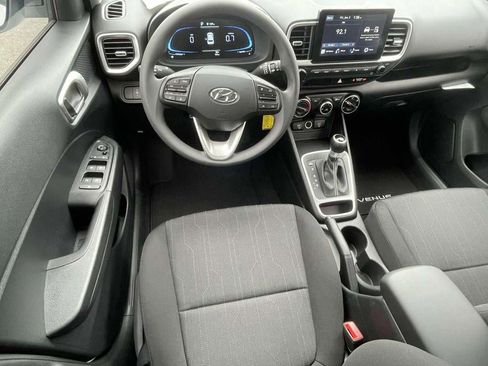 New 2026 Hyundai Venue SE image 29