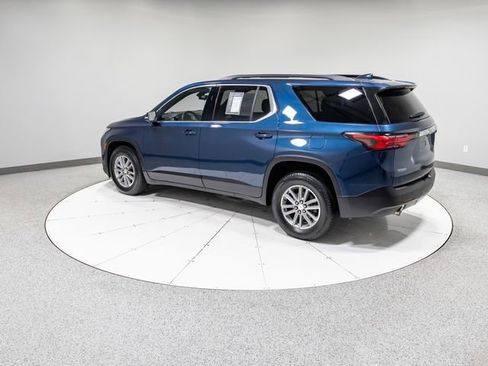 Used 2023 Chevrolet Traverse LT image 36