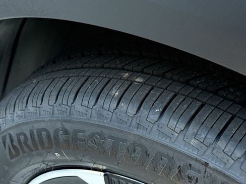 New 2026 Nissan Kicks SV w/ Cold Weather Package AWD/4WD image 9