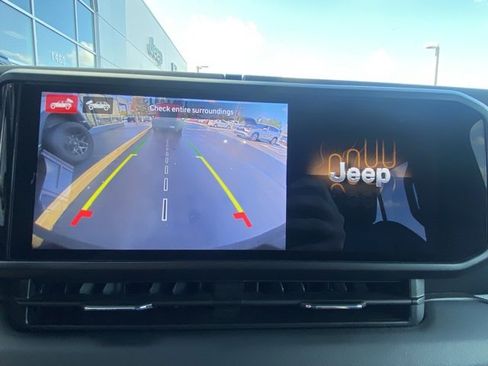 Used 2024 Jeep Wrangler Unlimited Sahara w/ Technology Group image 20