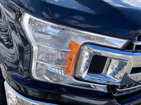 Used 2018 Ford F150 XLT w/ XTR Package image 25