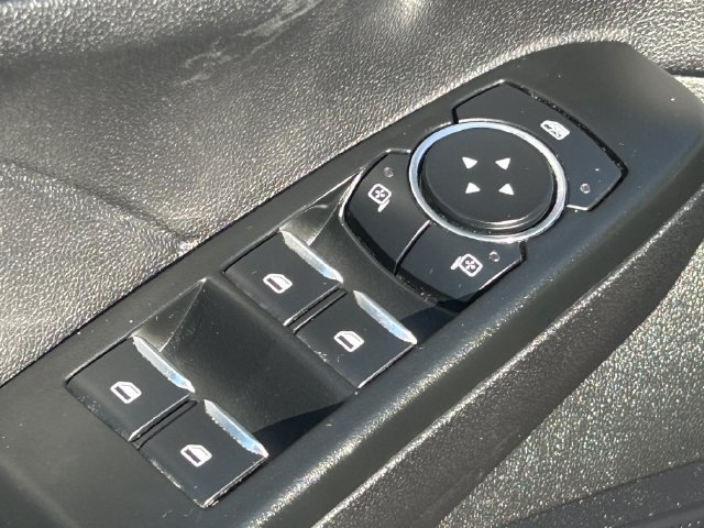 Used 2025 Ford Escape Active AWD/4WD image 27