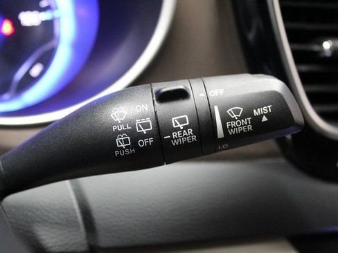 Used 2023 Chrysler Voyager LX FWD image 24
