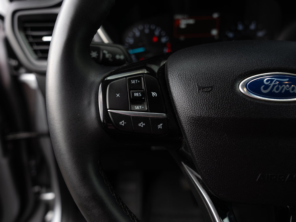 Used 2021 Ford Escape SE w/ Cold Weather Package AWD/4WD image 14