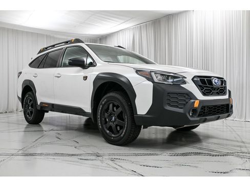 Used 2025 Subaru Outback Wilderness w/ Wilderness Package AWD/4WD image 2