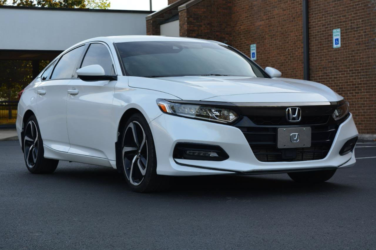 Used 2019 Honda Accord Sport image 3