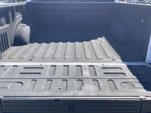 Used 2018 Ford F150 Raptor w/ Equipment Group 802A Luxury image 12