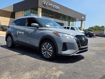 Used 2024 Nissan Kicks SV