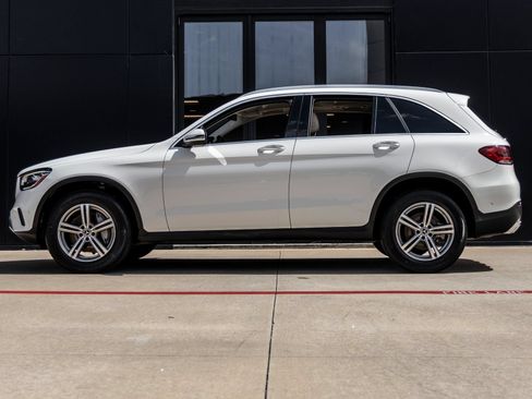 Used 2021 Mercedes-Benz GLC 300 4MATIC w/ Multimedia Package image 9