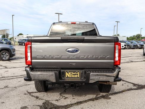 Used 2024 Ford F250 XLT AWD/4WD image 5