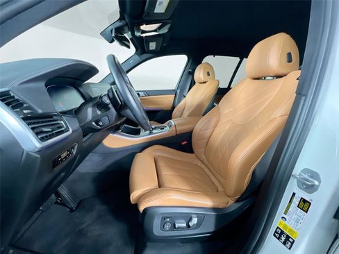 Used 2023 BMW X5 xDrive40i w/ Premium Package image 19