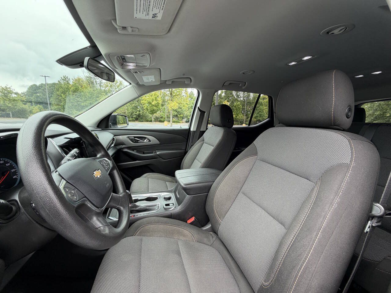 Used 2020 Chevrolet Traverse LS FWD image 24