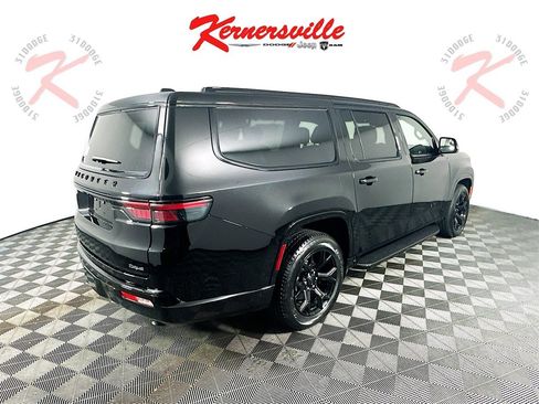 New 2025 Jeep Wagoneer L Series II w/ Convenience Group I image 7