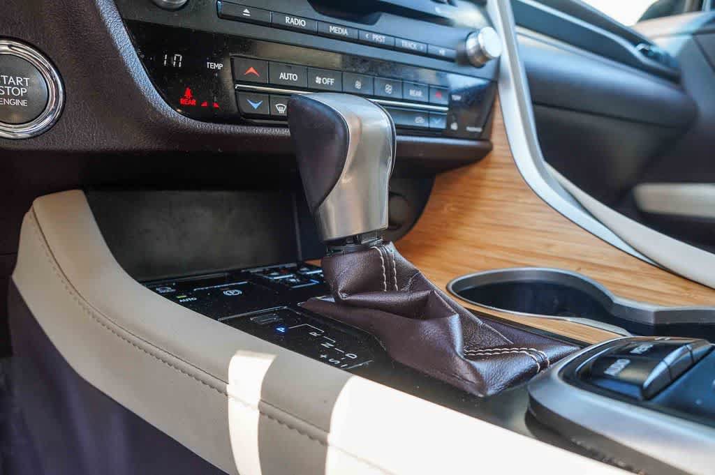 Used 2018 Lexus RX 350L FWD w/ Premium Package image 25