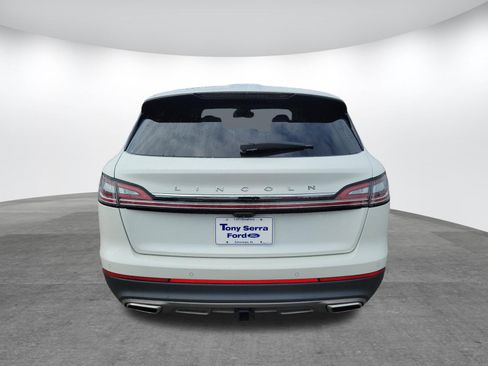Used 2022 Lincoln Nautilus Reserve w/ Equipment Group 201A AWD/4WD image 6