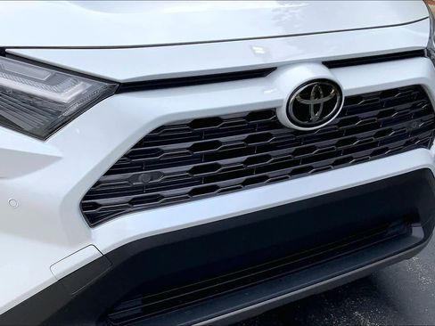 Used 2023 Toyota RAV4 Limited image 32