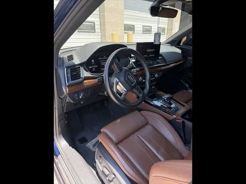 Used 2023 Audi Q5 2.0T Premium Plus w/ Premium Plus Package AWD/4WD image 8