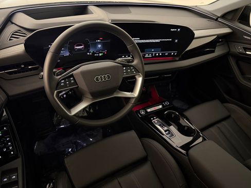 Used 2025 Audi Q6 e-tron Premium Plus w/ Premium Plus RWD image 4