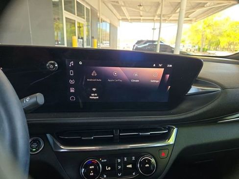 Certified 2024 Buick Envista Sport Touring w/ Convenience I Package FWD image 18